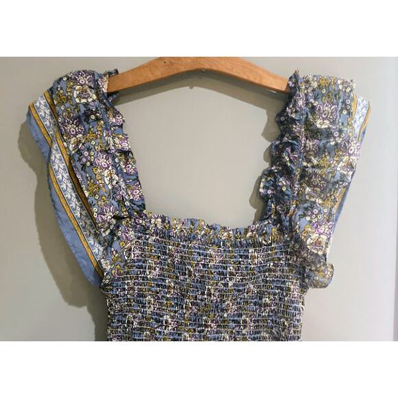 Jennifer & Grace Blue Floral Smocked Ruffle Top - Medium - Picture 4 of 6